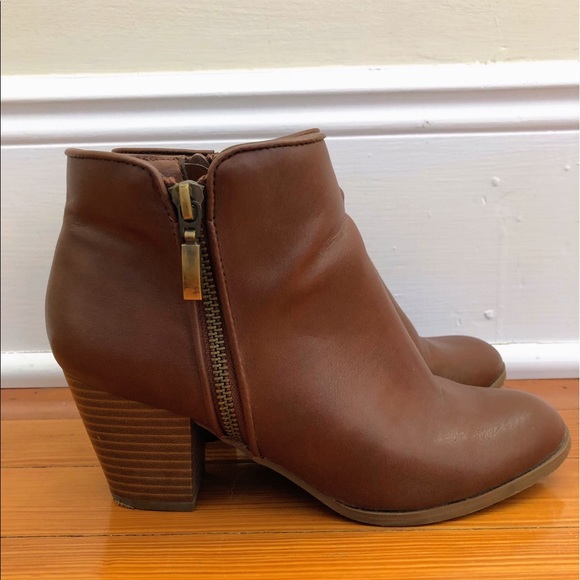 Style & Co Brown Leather Booties - Picture 6 of 6
